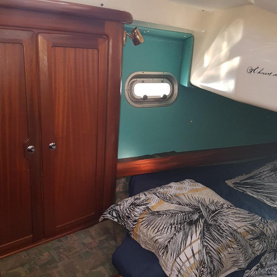 2 Nuits Insolites & 1 Excursion Voile A Bord Du Voilier Mori Ora موريا المظهر الخارجي الصورة