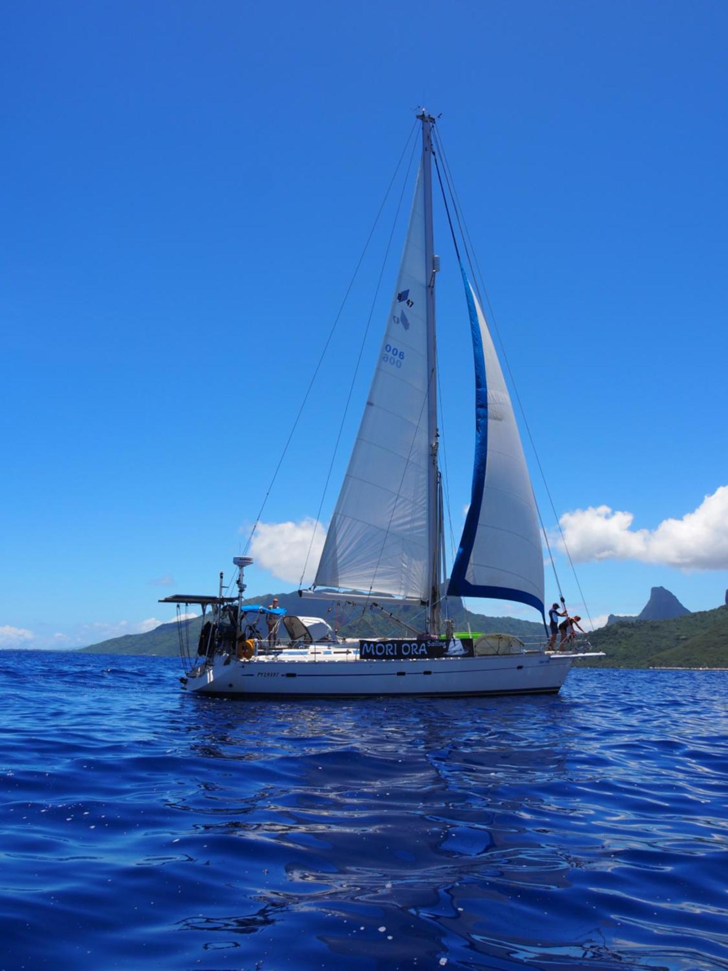 2 Nuits Insolites & 1 Excursion Voile A Bord Du Voilier Mori Ora موريا المظهر الخارجي الصورة